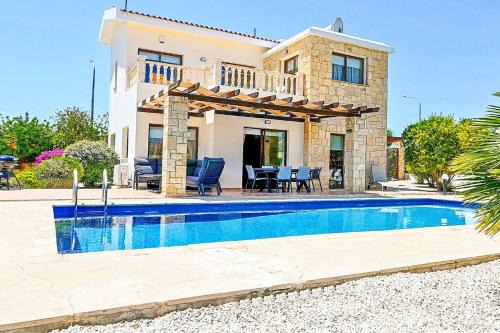 Peyia Town Villa | Villa Olivia Coral