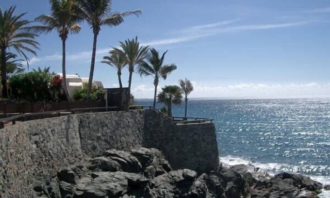 Playa del Aguila Villa | Villa en afloramiento rocoso, vista panorámica de 180 grados, 1 minuto a pie de 2 playas