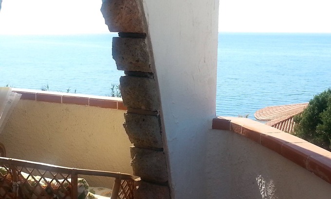 Santa Maria del Mare Villa | Villa en el mar de Cerdeña Bosa