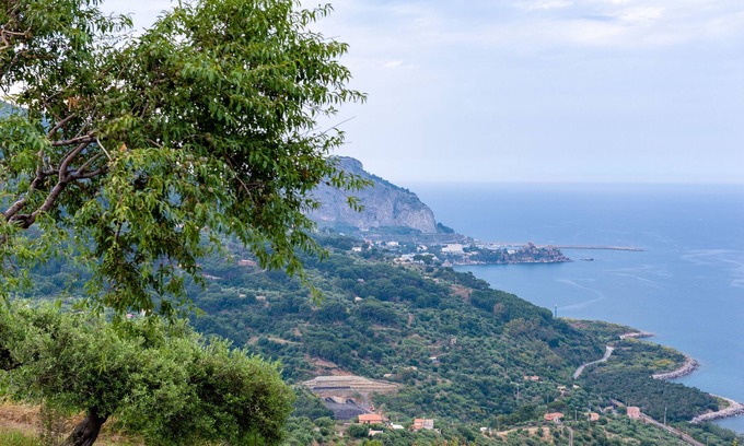 Cefalu Villa | Villa 'Orto Degli Ulivi' con vistas al mar, jardín y aire acondicionado
