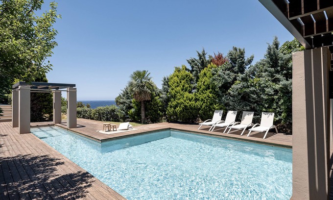 Livadia Villa | Villa Ostria, Villa de lujo con impresionantes vistas al mar y al atardecer