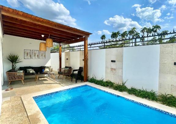 Munoz Villa | Villa Paulette