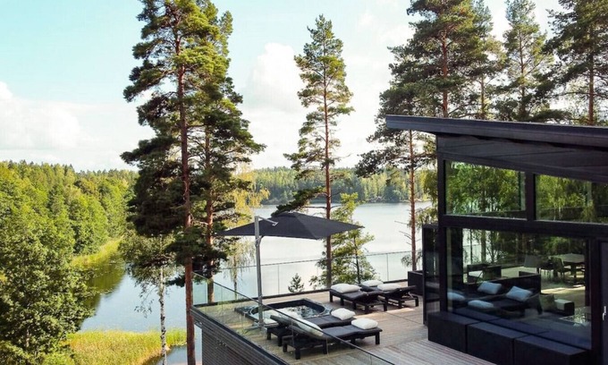 Lohja Casa | Villa Padel - Premium Lakeside Residence & Grounds