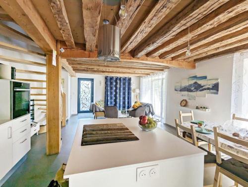 Puy-Saint-Andre Casa | Villa Panorama - 120m2, 8 pax, 6mn des pistes, rénové, plein sud