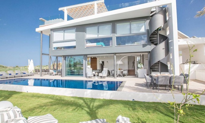 Kapparis Villa | Villa Papadopo - Villa de lujo de 3 dormitorios con piscina privada, banera de hidromasaje y vistas