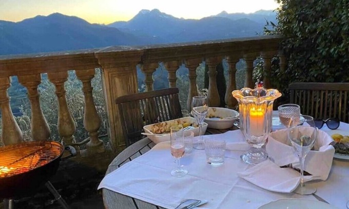 Coreglia Antelminelli Villa | Villa Paradiso,stunning views+gardens,heated pool