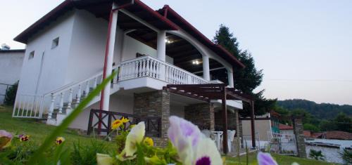 Almopia Casa | Villa Paradisos
