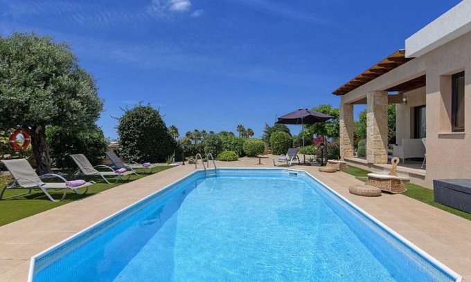Latsi Villa | Villa Pashiana
