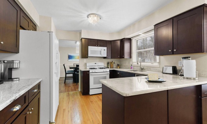 Bloomfield Hills Casa | Villa Patricia ideal for long term stays-near lakes