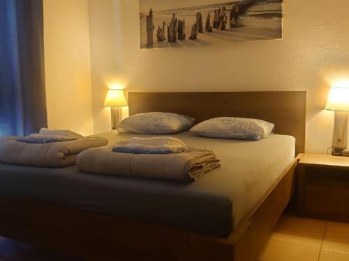 Molunat Apartamento | Villa Peragi - Triple Room with Balcony