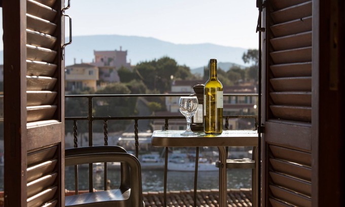 Kassiopi Apartamento | Villa Perris Apartment Number 8