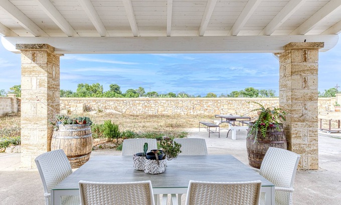 Alessano Villa | Villa 'Petfriendly' con terraza privada, Wi-Fi y aire acondicionado