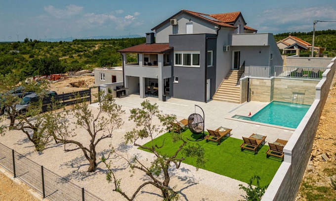 Benkovac Villa | Villa Pezer