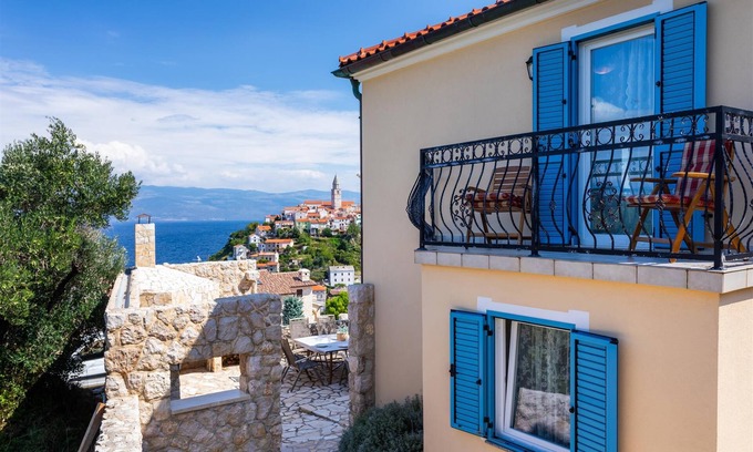 Vrbnik Villa | Villa Pinia