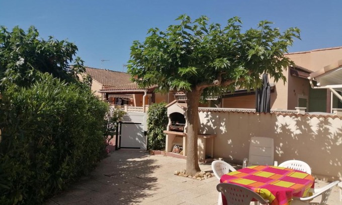 Portiragnes-Plage Villa | Villa plein sud, 4 couchages, en résidence LES ONDINES avec piscine commune, 500 m de la mer LROND28