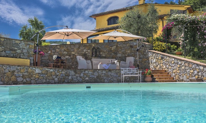 Casalguidi Villa | Villa 'Podere Bucigattolo' con piscina privada, Wi-Fi y aire acondicionado