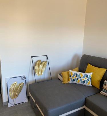 L'Etang-Sale Casa | Villa Primo 1