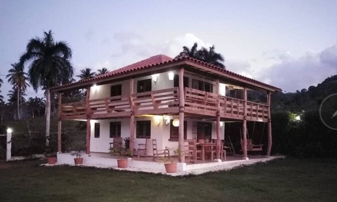El Centro Villa | Villa, terreno privado, retiro tranquilo, cerca pero aún aislado