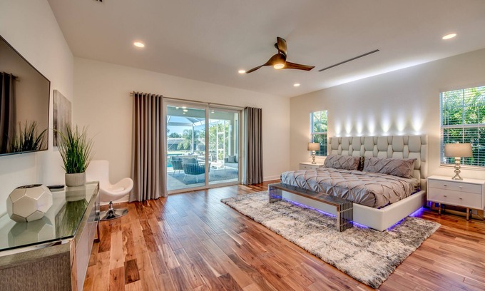 Yacht Club Villa | Villa Pure Elegance - new building on water with heated pool/spa, for boaters