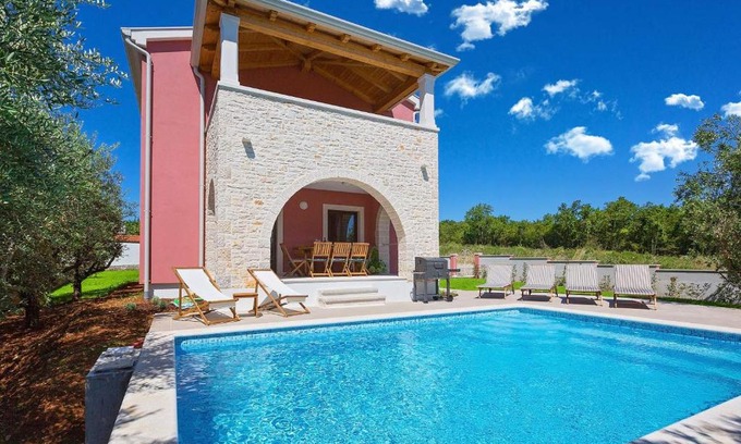 Vrvari Casa | Villa Rea