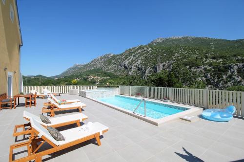 Omis Villa | VILLA REMUSIC Pool, whirlpool, Sauna,4 bedrooms, amazing landscape