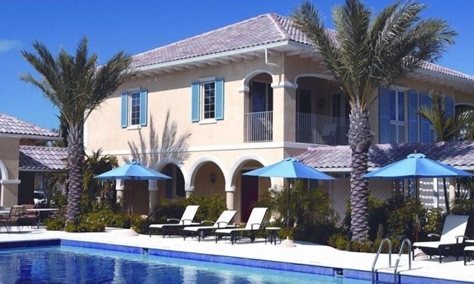 Grace Bay Condominio | Villa de 1 dormitorio, 1 baño con piscina / jardín