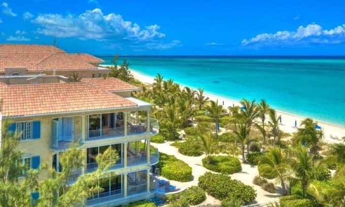 Grace Bay Condominio | Grace Bay Ocean Front, 3er piso 2 habitaciones, 2 1/2 baños, vistas espectaculares