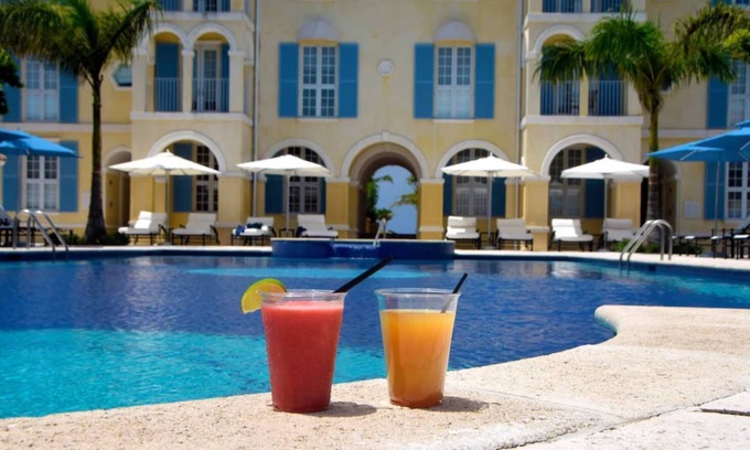Grace Bay Condominio | Villa Renaissance Unit 501 1BR Pool/Garden