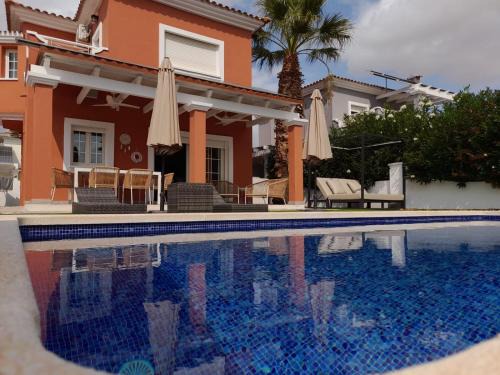 Baños y Mendigo Villa | Villa Renes, with a private pool