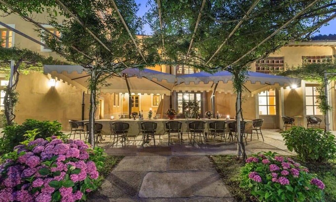 Badia Cantignano Villa | Villa rental in Lucca