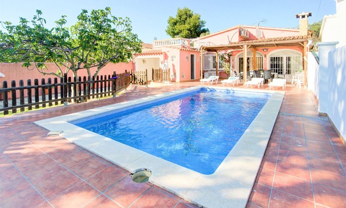 Empuriabrava Chalet De Esquí | VILLA REQUESENS 139 B Empuriabrava
