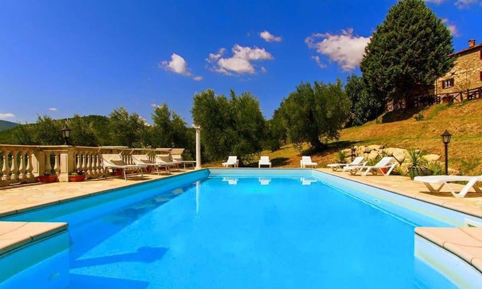 Caprese Michelangelo Villa | Villa Resort in Tuscany