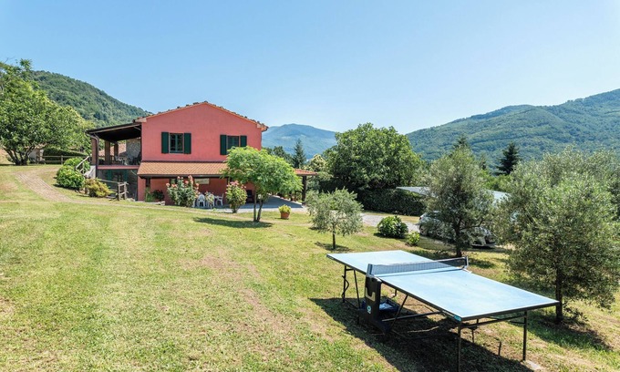 San Marcello Piteglio Otro | Villa 'Rifugio Arcobaleno' con vistas a la montaña, piscina climatizada y Wi-Fi