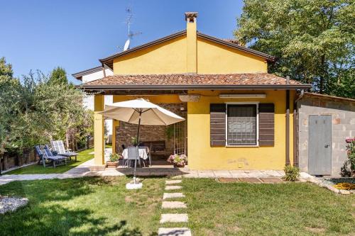 Cavalcaselle Villa | Villa Rio - 5 Min from Peschiera - Sleeps 8