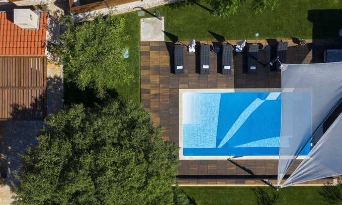 Sibenik Villa | Villa River and Sea Retreat - para 12 huéspedes con piscina, a 10 minutos de la playa