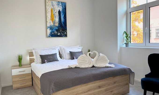 Ljubljana City Centre Apartamento | Villa Riverside - Modern & Spacious Family Suite