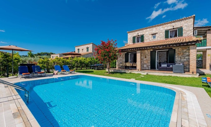 Agia Marina Villa | Villa Rizolia Enea by Villa Plus