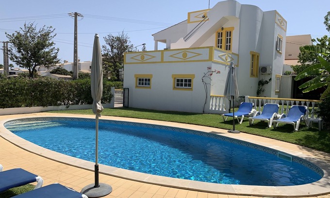 Vale de Carro Villa | Villa con jardín y piscina