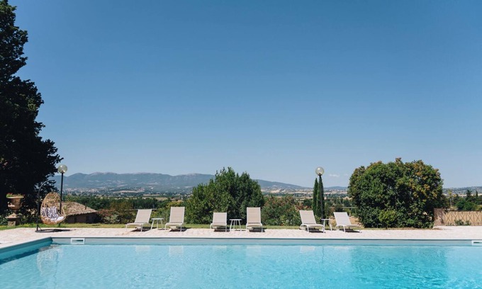 Bovara Otro | Villa Romeo - Seven Bedroom Castle, Sleeps 18