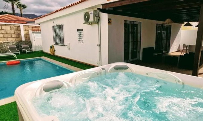 Callao Salvaje Villa | Villa Rosa