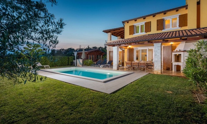 Susnjici Villa | Villa Rosalija con piscina y sauna