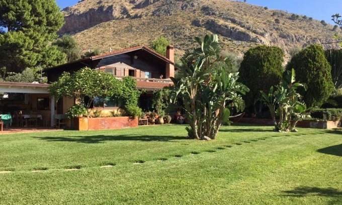 Mondello Villa | Villa Rosemada, Casa de vacaciones Chalet Mondello.