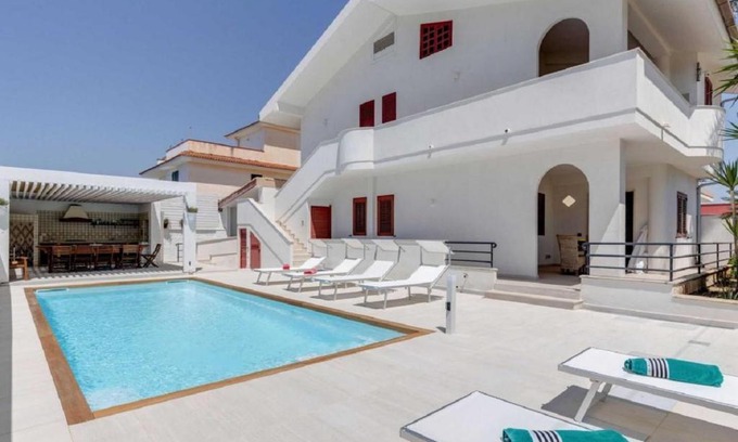 Santa Maria del Focallo Villa | Villa Rosimeli