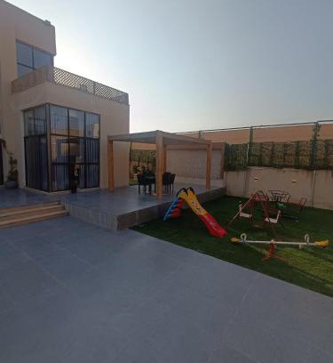 Al Jizah Chalet De Esquí | Villa rotana airport road