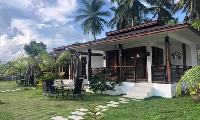 Narra Complejo | Villa Royal Palawan