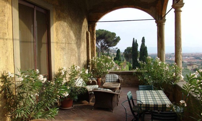 Prato Casa | Villa Rucellai