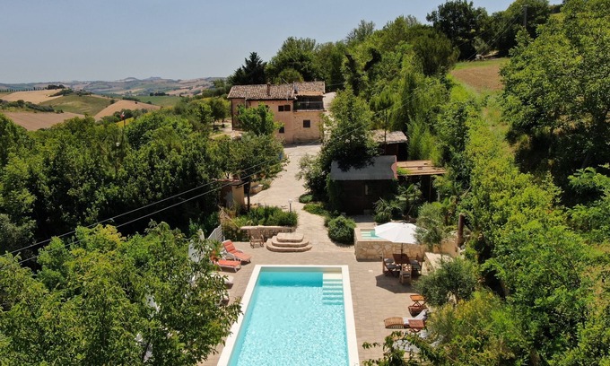 Monte San Giusto Villa | Villa Ruffini con piscina, 4 habitaciones, 14 personas, vista panorámica cerca del mar