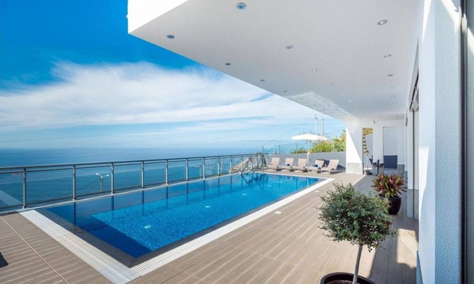Paul do Mar Casa | Villa São Lourenço by LovelyStay