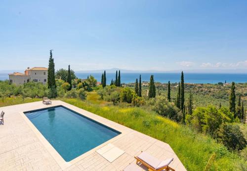 Kalamata Villa | Villa Sadova Private pool Panoramic view