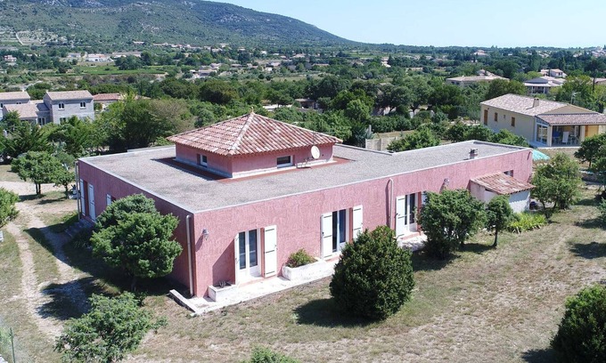 Saint-Remeze Casa | Casa Saint-Remèze, 5 dormitorios, 13 personas